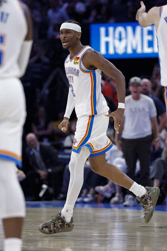 乐鱼体育入口-SGA你太狠，都说你靠哨子，今天42+4+8，达成NBA历史独一无二纪录|雷霆|太阳|亚历山大|谢伊·吉尔杰斯-亚历山大|谢伊·吉尔吉斯-亚历山大_新浪体育_新浪新闻